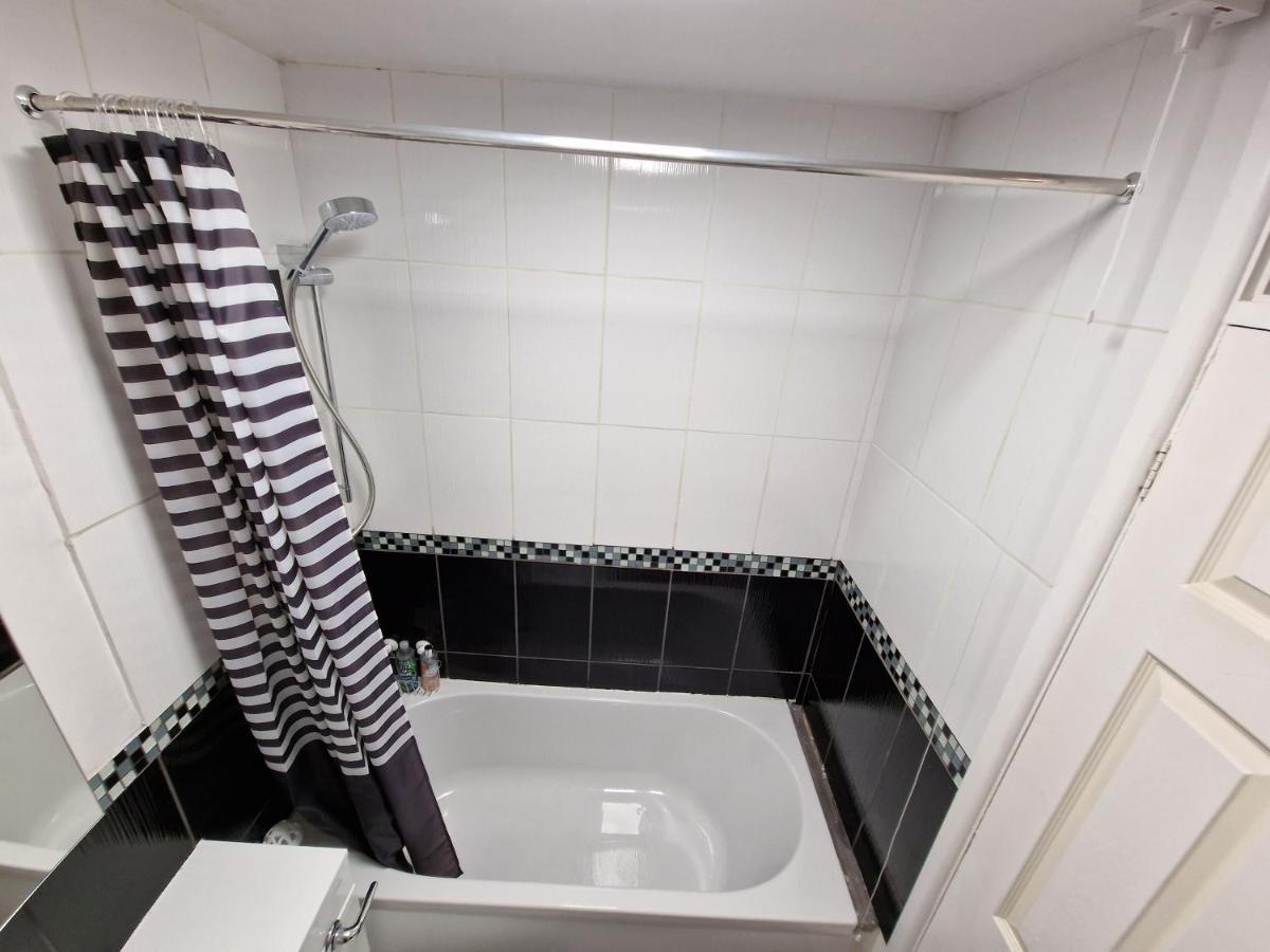 Comfy Apartment, Self Check-In 24h-Day, 7Days-Week, Sleep 4 - in Devon, Dartmoor, near A38 Teigngrace Buitenkant foto