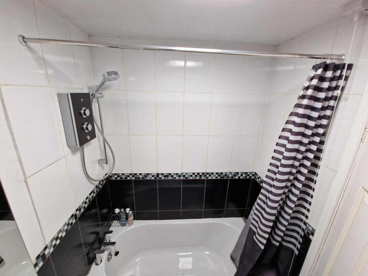 Comfy Apartment, Self Check-In 24h-Day, 7Days-Week, Sleep 4 - in Devon, Dartmoor, near A38 Teigngrace Buitenkant foto